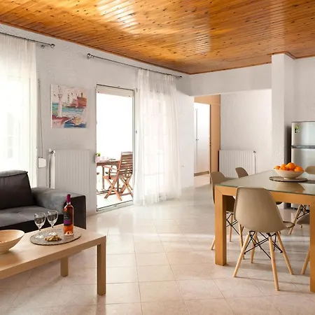 Dom wakacyjny House Of Paradise In Front Of The Golf Court-sea