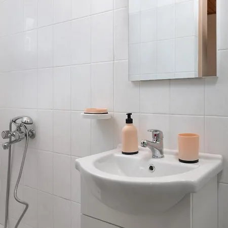 House Of Paradise In Front Of The Golf Court-sea Afandu