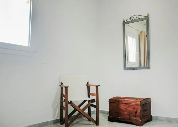 House Of Paradise In Front Of The Golf Court-sea *