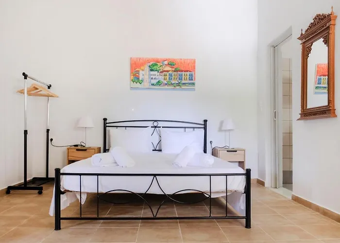 House Of Paradise In Front Of The Golf Court-sea *