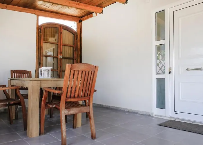 House Of Paradise In Front Of The Golf Court-sea בית נופש *