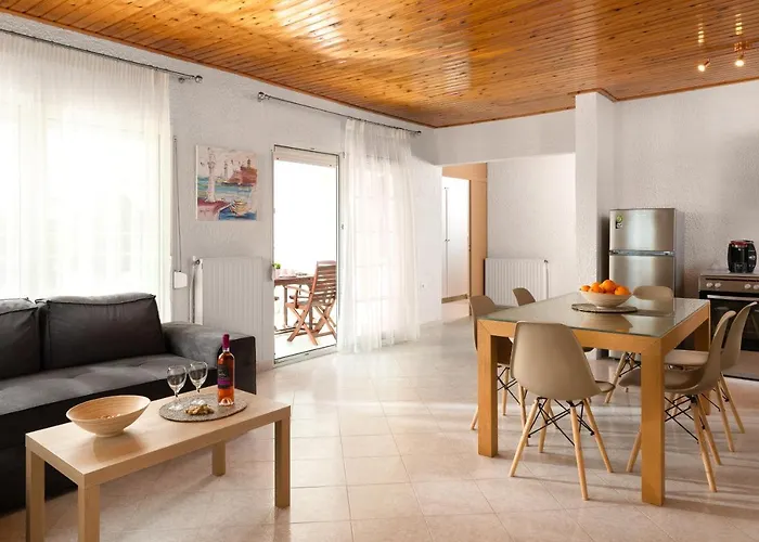 Hébergement de vacances House Of Paradise In Front Of The Golf Court-sea