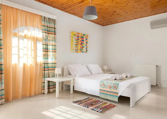 Hébergement de vacances House Of Paradise In Front Of The Golf Court-sea