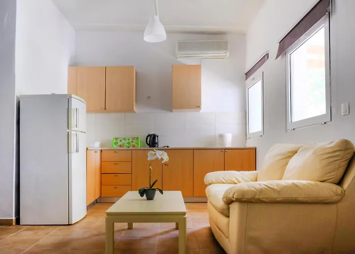 Hébergement de vacances House Of Paradise In Front Of The Golf Court-sea *